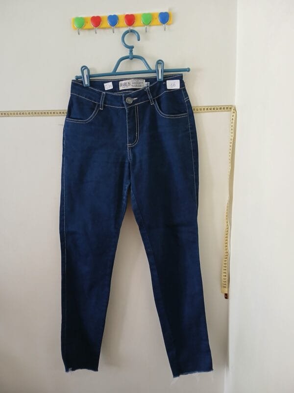 Calça jeans Tam 36