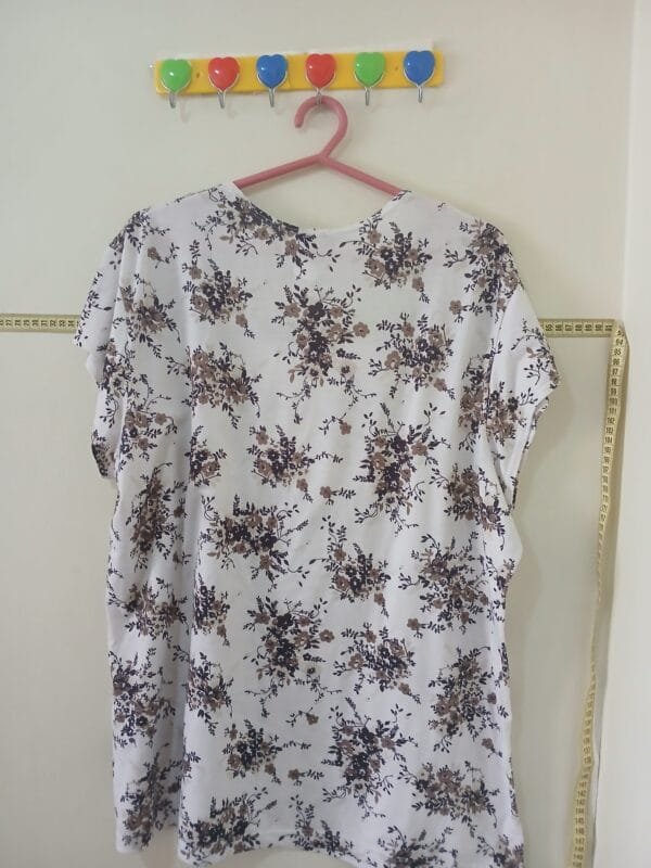 Blusa em malha florida Tam GG - Imagem 2