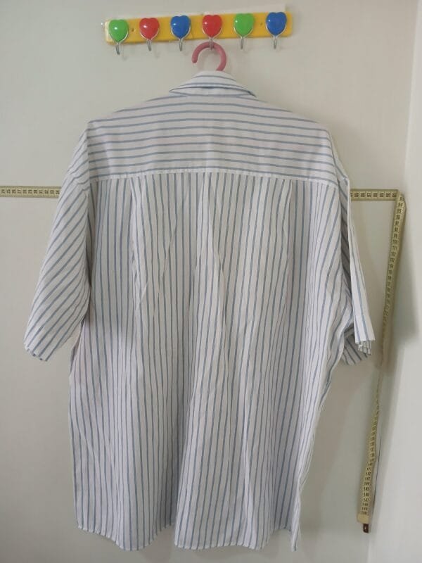Camisa branca listrada Tam G1 - Imagem 2