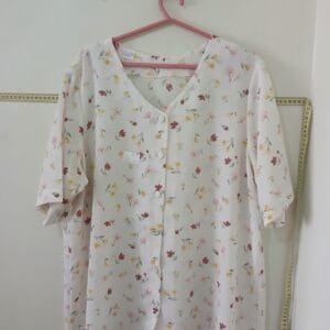 Camisa florida bege Tam G1