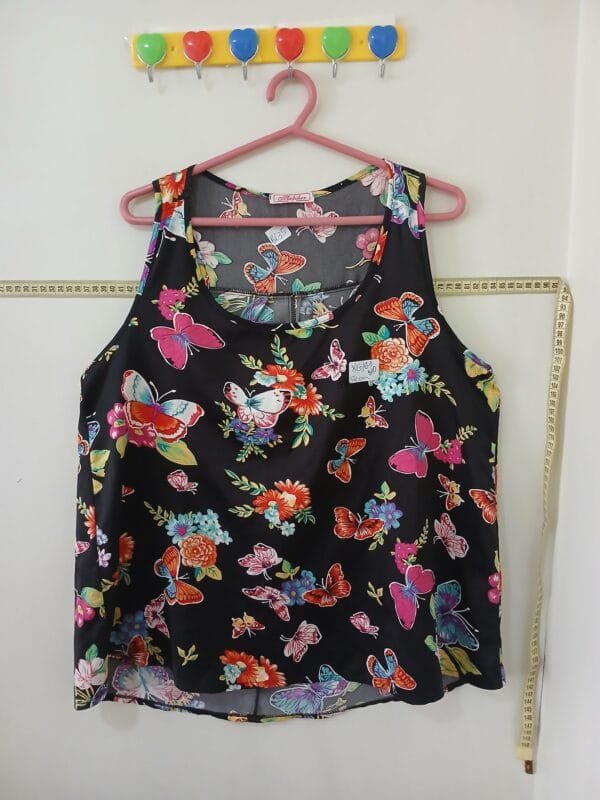 BLUSA FLORIDA EM VISCOSE TAM XG