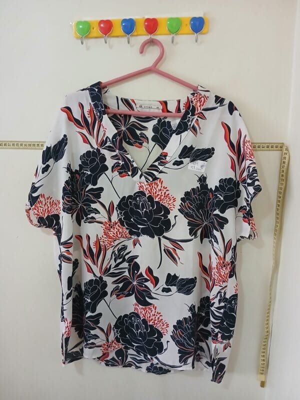 BLUSA EM VISCOSE ESTAMPADA  TAM GG