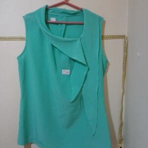 BLUSA EM CREPE TAM XG